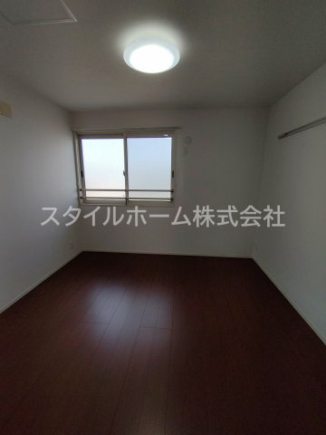 セジュール アンの居間・リビング|別部屋写真です。