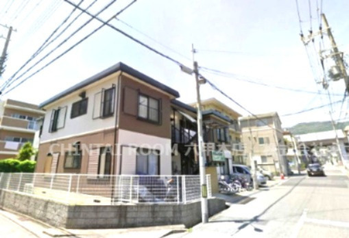 神戸市東灘区御影中町８丁目のアパートの外観