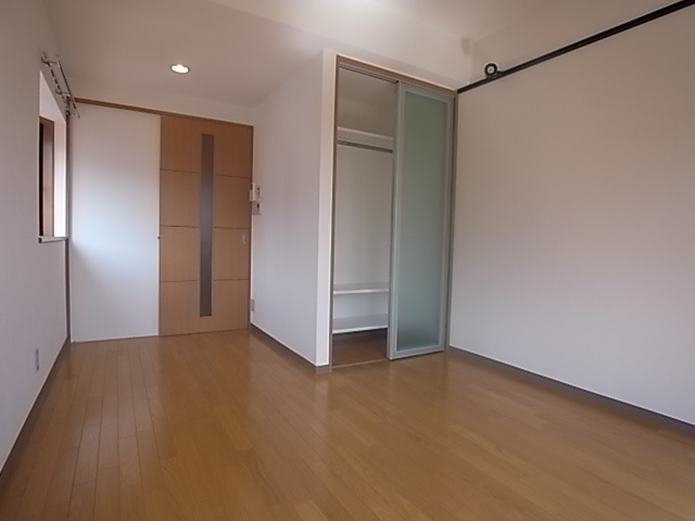神戸市中央区神若通１丁目の賃貸マンションの居間・リビング