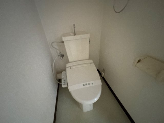 神戸市東灘区甲南町４丁目の賃貸マンションのトイレ