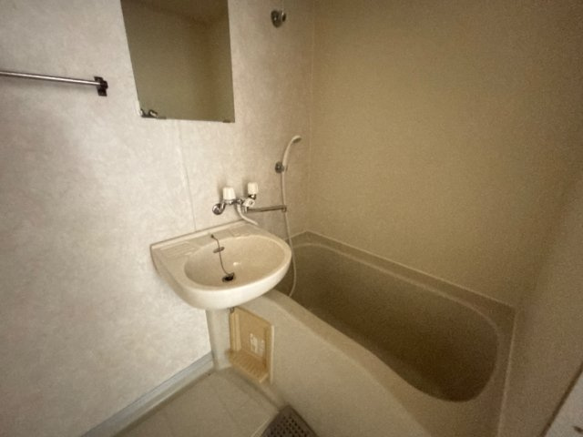 神戸市東灘区甲南町４丁目の賃貸マンションの浴室