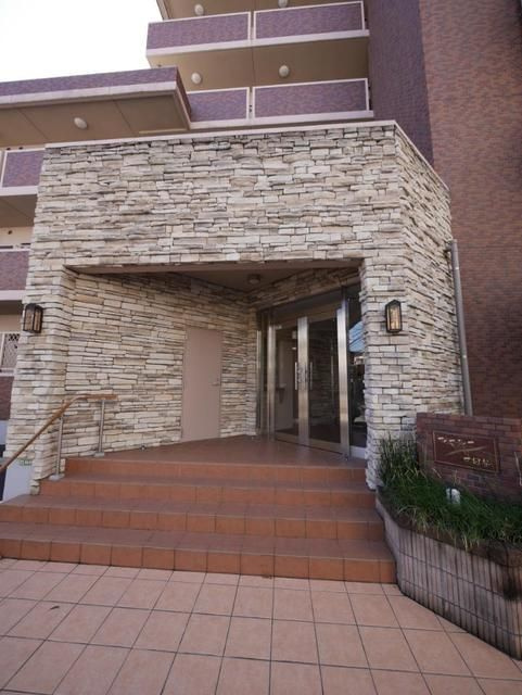 アルカディア世田谷のエントランス|建物の内部です