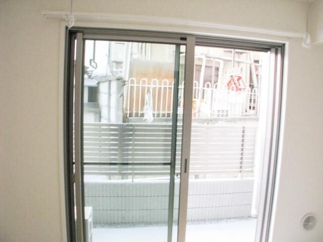 【バルコニー】 | ジュネ三軒茶屋