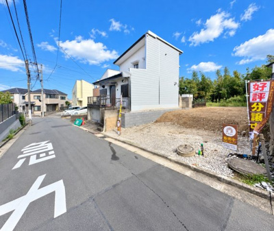 【前面道路含む現地写真】 | ◆緑区鴨居7丁目　新築戸建◆ | ◆前面道路も幅員があり車の運転も安心！前面道路は閑静な住宅地。車通りの少ない道路です。お子様にも安心です。