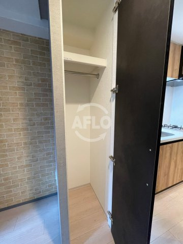 レジュールアッシュ谷町六丁目フェリシアの収納|ファーストフィオーレ谷町六丁目フェリシア　クローゼット