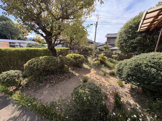 庭広々！家庭菜園にも！鹿島市高津原の庭