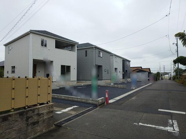 新築戸建て・仲介手数料無料）稲沢市子生和町　第２・1号棟の前面道路含む現地写真