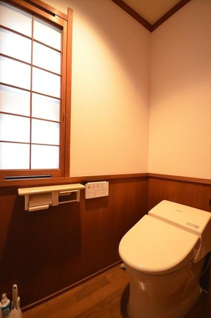 田園調布２丁目Ｋ邸のトイレ|ゆったりとした空間のトイレです