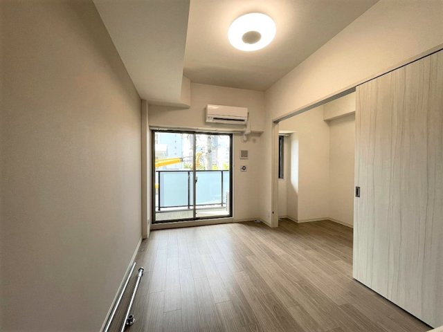 名古屋市千種区田代本通１丁目の賃貸マンションの居間・リビング|※同間取り　反転しています