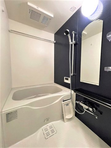 名古屋市千種区田代本通１丁目の賃貸マンションの浴室|※同間取り　反転しています
