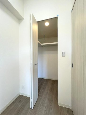 名古屋市千種区田代本通１丁目の賃貸マンションの収納|※同間取り　反転しています