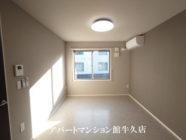 仮）牛久市田宮町新築アパートの居間・リビング