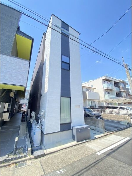 LIBECITY烏森の外観