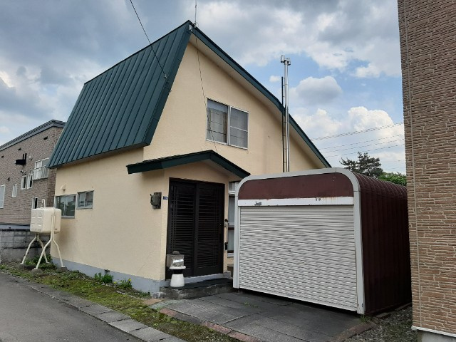 美唄市東四(1－３６)貸家