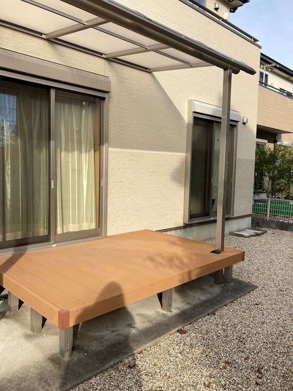 安新町杉江貸家の庭
