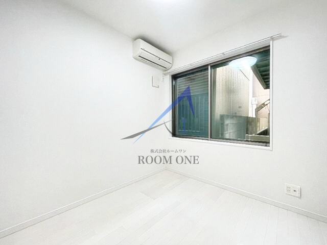 Ｍｅｉｎｅ　Ｂｕｒｇの居間・リビング|洋室のお部屋です。