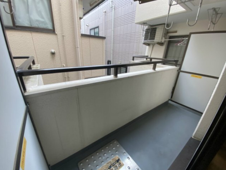 ユニーブル方南町のバルコニー