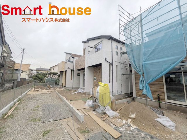 藤沢市辻堂元町5丁目　新築全3棟の前面道路含む現地写真