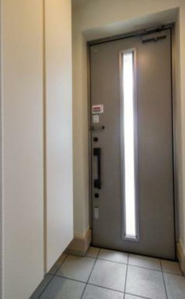 ソーシャルアベニュー上北沢の玄関