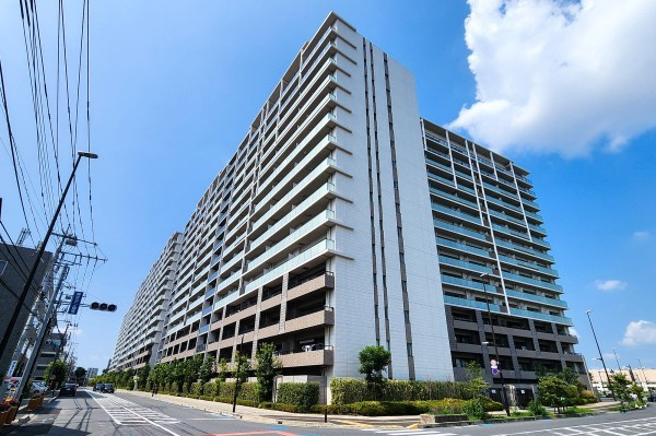 ＳＨＩＮＴＯ　ＣＩＴＹ　（ＩＩＩ街区）の外観