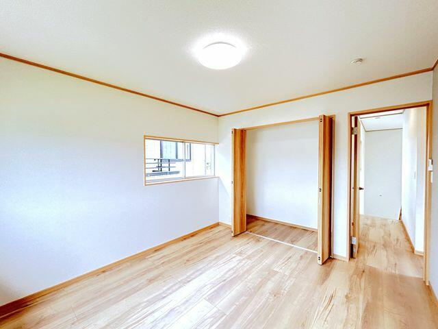 宇都宮市不動前３丁目　4LDK　中古住宅の洋室