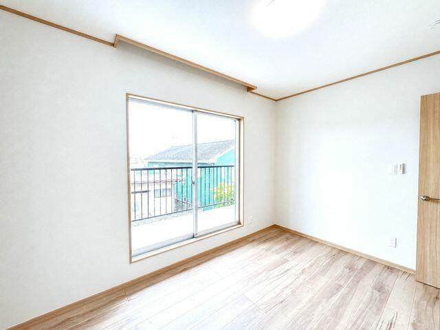 宇都宮市不動前３丁目　4LDK　中古住宅の洋室