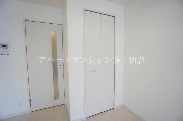 リブリ・アクティー柏Bの洋室