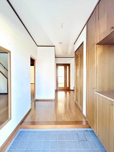 宇都宮市緑２丁目　3ＳＬＤＫ　中古住宅の玄関