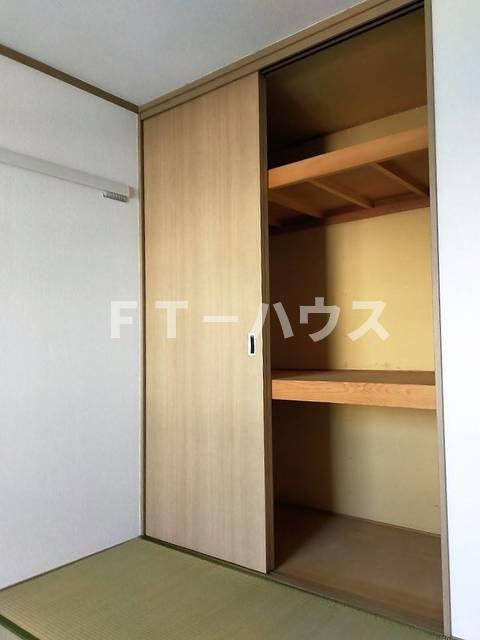フレンドハイツの収納
