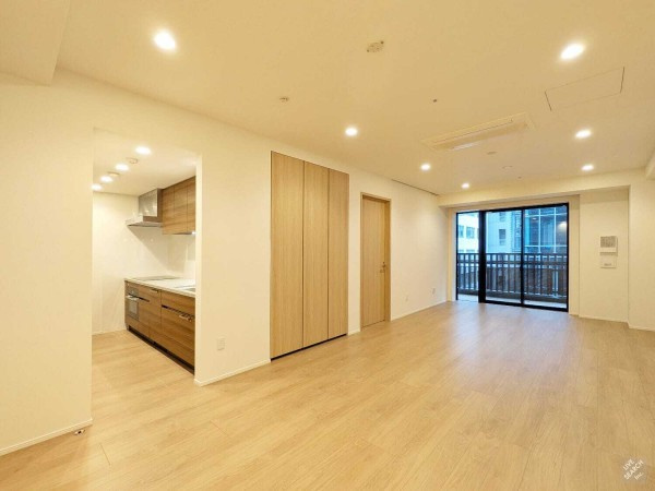 ＴＯＦＲＯＭ　ＹＡＥＳＵ　Ｒｅｓｉｄｅｎｃｅの居間・リビング
