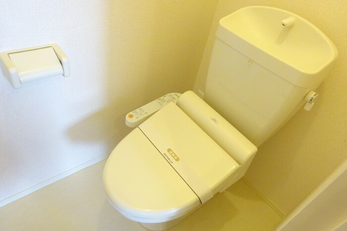 ルミエール　Aのトイレ|温水洗浄暖房便座