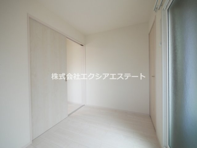 プレデンシア上住吉の洋室