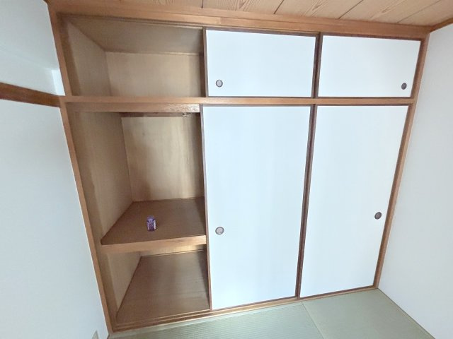 新大阪ファミール東館の収納