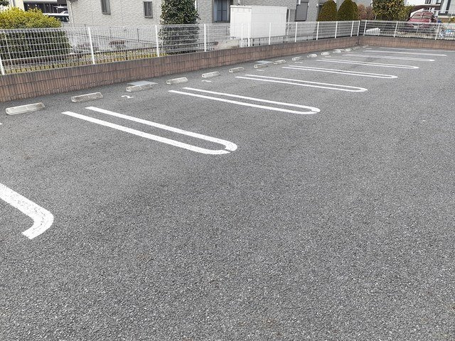 カーサ　ドマーニの駐車場|駐車スペースもあります