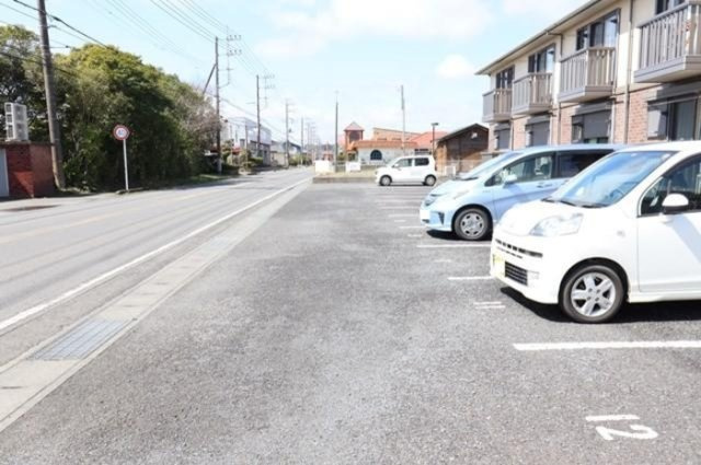 ヴァン・クレールの駐車場|駐車場