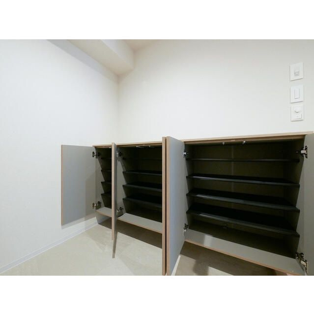 ＦＵＬＬ　ＨＯＵＳＥ　ＧＡＫＵＧＥＩ　ＤＡＩＧＡＫＵの収納|十分な収納スペースがあります