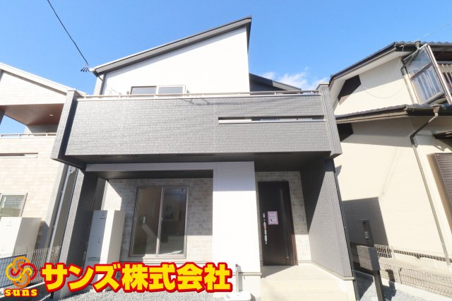 郡山市安積荒井3丁目　　　　２号棟　　　安積第１小学校、安積中学区の外観|南側から見た外観♪