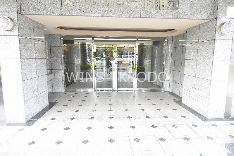 狛江市中和泉２丁目の賃貸マンションのエントランス