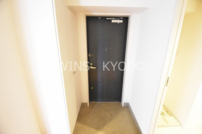 狛江市中和泉２丁目の賃貸マンションの玄関