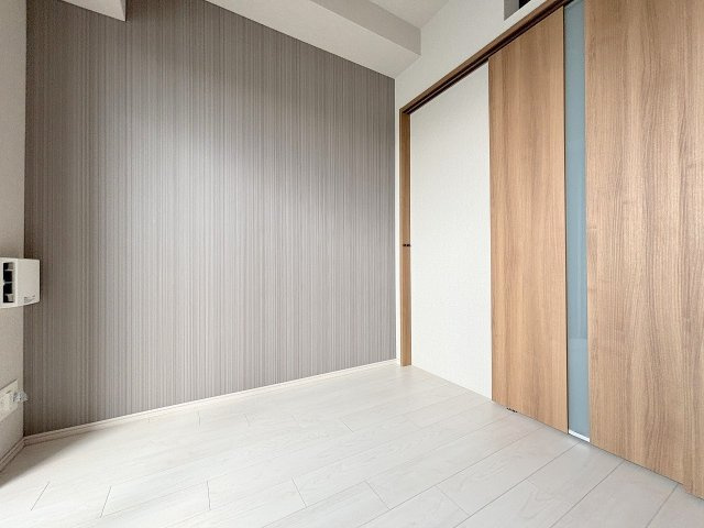 スプランディッド新大阪EASTの洋室