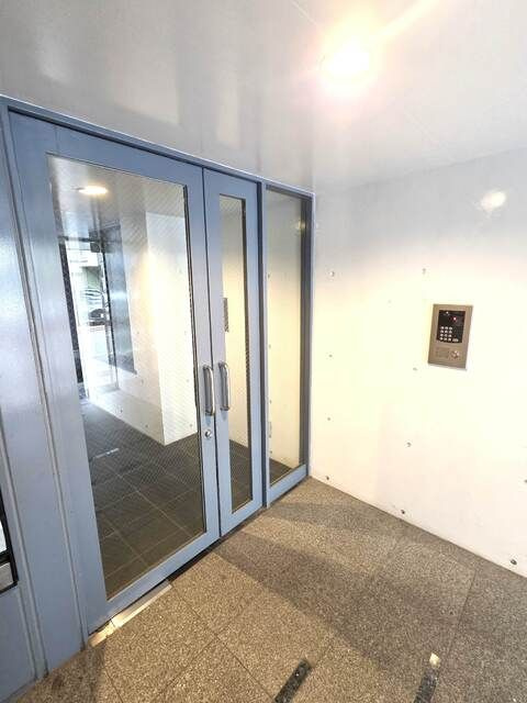コスモスパジオ用賀のエントランス|清潔なエントランスです