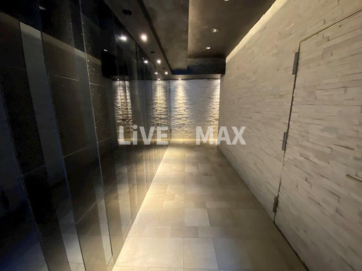 【ロビー】ARTESSIMO　LUXE（アルテシモ　リュクス） 