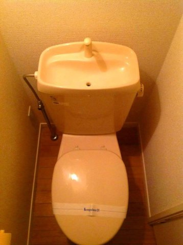 レオパレスフルールⅠのトイレ