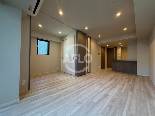 シーズンフラッツ心斎橋EASTの居間・リビング|シーズンフラッツ心斎橋EAST　リビング