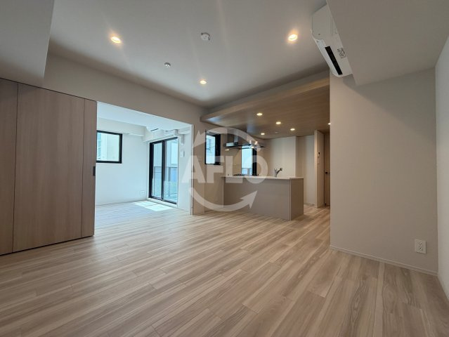 シーズンフラッツ心斎橋EASTの居間・リビング|シーズンフラッツ心斎橋EAST　リビング