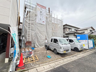 【外観】 | 富士市三ツ沢 新築一戸建て | 現在建築中の外観画像です。ご内覧は同じメーカーの完成物件へご案内いたしますので、いつでもご相談ください！