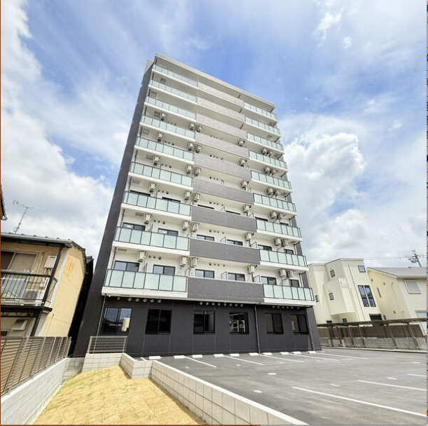 THE RESIDENCE SAKURAYAMA WESTの外観