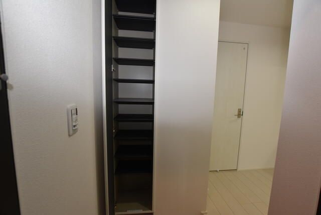 レティーナ銀座ＥＡＳＴの収納