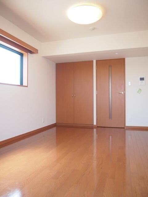 ルーブル早稲田参番館の居間・リビング
