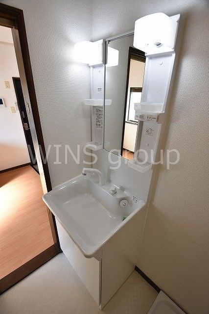 世田谷区赤堤３丁目のアパートの洗面所|キレイな洗面台で気持ちの良い朝を迎えましょう